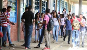 aee7d6d5bb71bbcd7ed2dedeae25d1c7